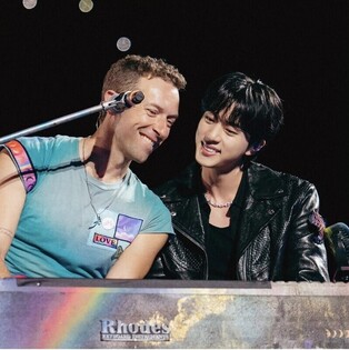BTS’ Jin Makes Surprise Appearance at Coldplay Concert, Performs ‘My Universe’ and ‘The Astronaut’