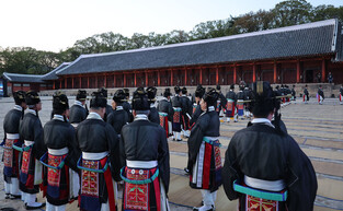 Renovated main hall of Jongmyo Shrine