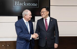 S. Korean financial regulator's chief meets Blackstone CEO