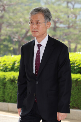 Supreme Court to hold 2nd session on Lee's case