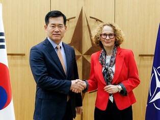 Arms agency head meets NATO deputy chief