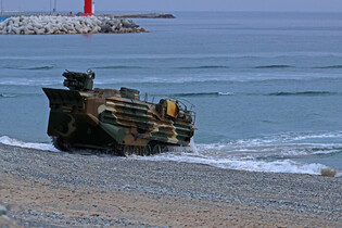 Marines' landing drill