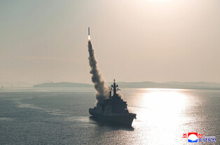 N. Korea's 1st firing test of new warship's weapons systems CR
