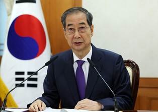 Acting president at meeting of security-related ministers