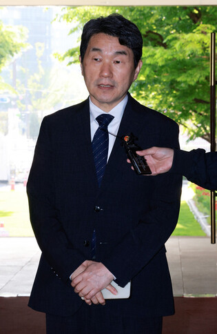 Acting President Lee Ju-ho