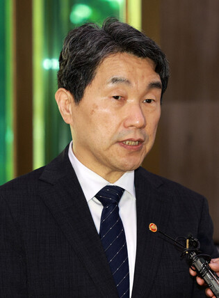 Acting President Lee Ju-ho