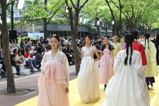 Hanbok fashion show in Seoul
