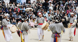 Traditional Korean performance