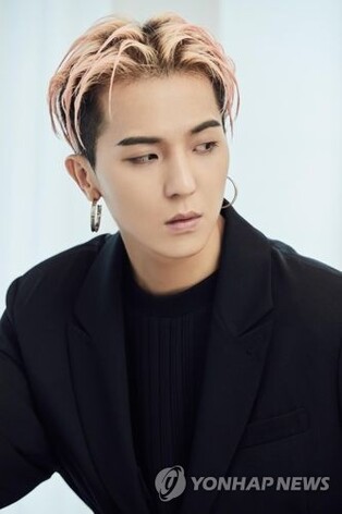 WINNER to hold concert without Song Min-ho amid military duty probe