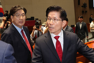 PPP candidate-party leadership clash on candidacy merger