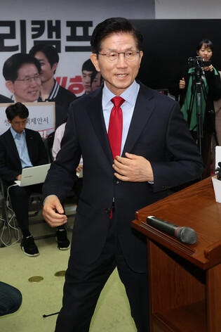 PPP's Lee speaks about party's move to strip him of candidacy