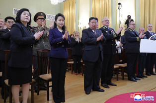 NK leader at Russian Embassy in Pyongyang