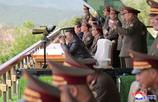 N. Korea's tactical drill demonstrations of different arms