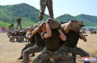 N. Korea's tactical drill demonstrations of different arms