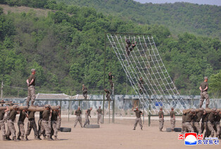 N. Korea's tactical drill demonstrations of different arms