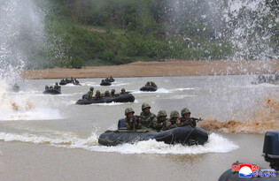 N. Korea's tactical drill demonstrations of different arms