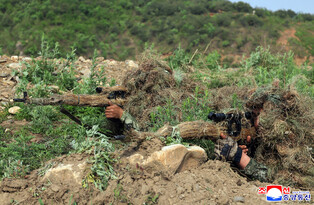 N. Korea's tactical drill demonstrations of different arms