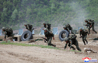 N. Korea's tactical drill demonstrations of different arms