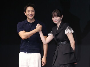 S. Korean actress Kim Da-mi and actor Sohn Seok-koo