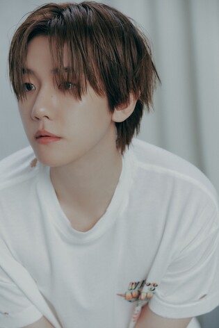 백현, 오늘 새 미니앨범…"팬들 마음 사랑으로 가득 차길"