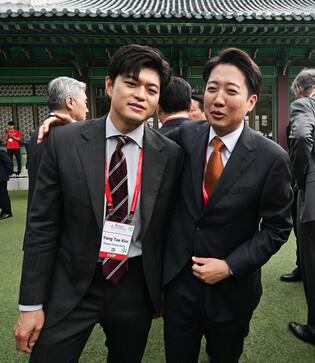 Minor party's presidential candidate meets PPP leader