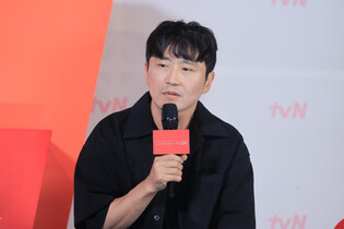 S. Korean director Park Shin-woo