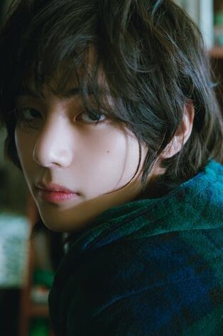 'Slow Dancing' by BTS' V surpasses 500 mln Spotify streams