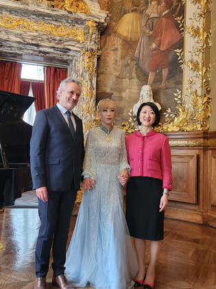 Soprano Sumi Jo receives prestigious French cultural honor