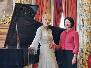 Soprano Sumi Jo receives prestigious French cultural honor