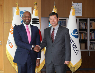Yonhap chief meets head of African free trade agreement body
