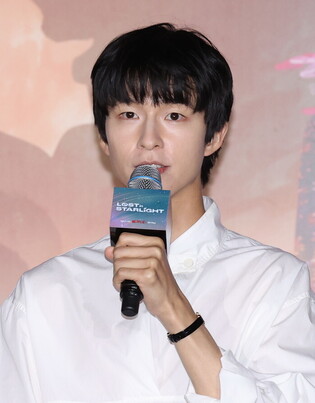 S. Korean actor Hong Kyung