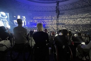 지드래곤, 日 콘서트에 패럴림픽 선수 초청