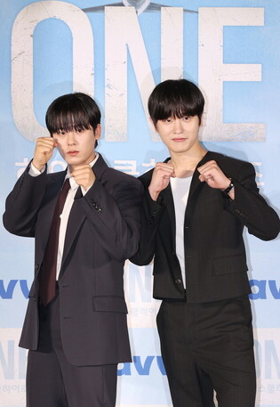 S. Korean actors Lee Jung-ha and Kim Do-wan