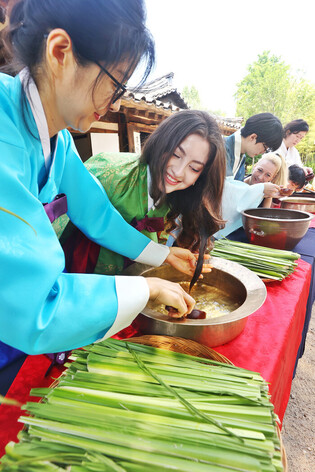 Traditional hair washing