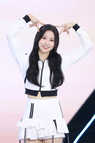 S. Korean girl group Uspeer