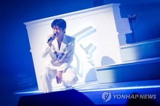 Jang Wooyoung to Release Solo Song "Simple Dance" After 7 Years and 5 Months