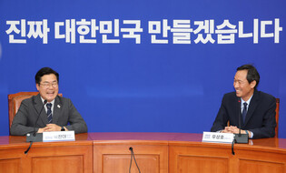 Ruling party's acting leader meets senior presidential secretary