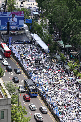 Opposing Seoul Queer Culture Festival