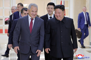 N.K. leader meets Russia's security chief
