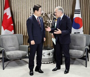 S. Korea-Canada talks