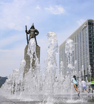 Hot weather in S. Korea