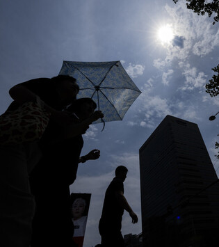 Hot weather in S. Korea