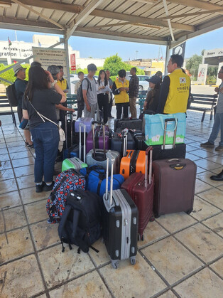 Koreans flee Israel to Jordan