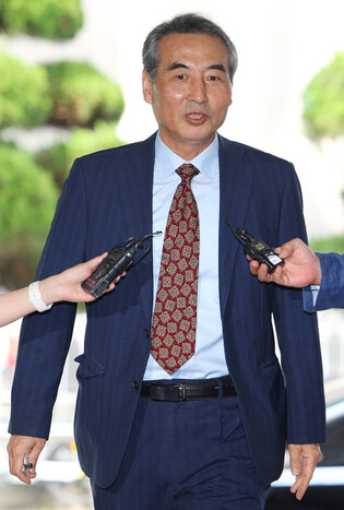 Independent counsel for probe into ex-first lady