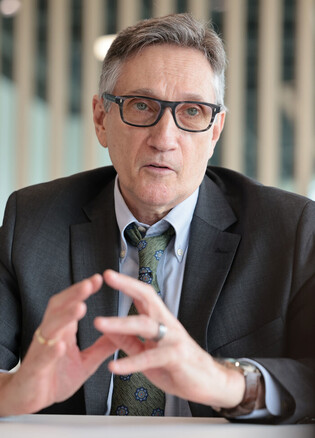 Ex-U.S. President Truman's grandson gives interview