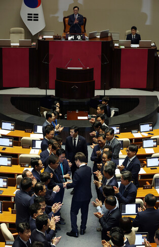 Lee's policy speech at parliament