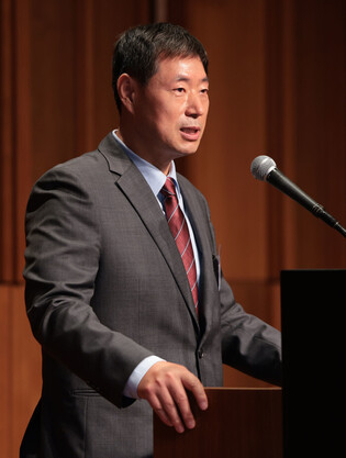 Symposium on security policy proposals for Lee gov't