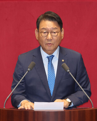 Kim Kyo-heung elected as parliamentary committee chief