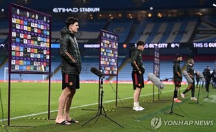 EPL 중계도 미국식으로?…경기 중 교체선수 인터뷰 등 예정