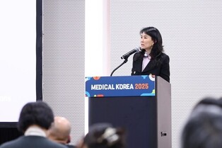 Suk Soo-sun's Design Management Story: AI Innovation and Medical Tourism (Part 1)